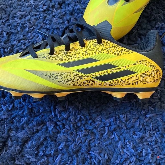 Adidas Soccer cleats worn maybe 3 times. Never in a game only practice. - Picture 2 of 4